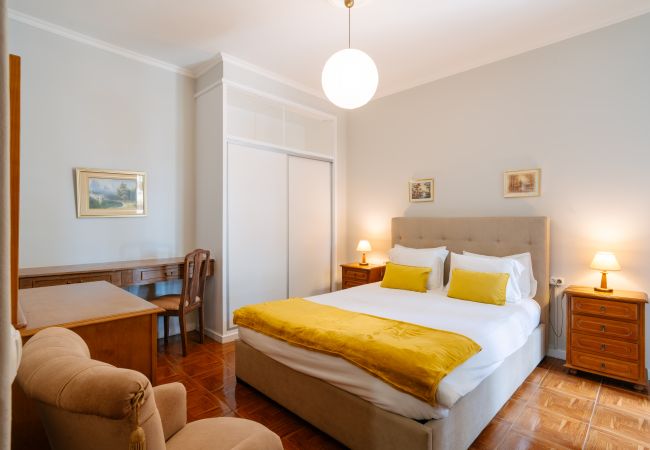 Apartamento em Funchal - CB708