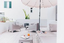 Apartment in Funchal - Elephant
